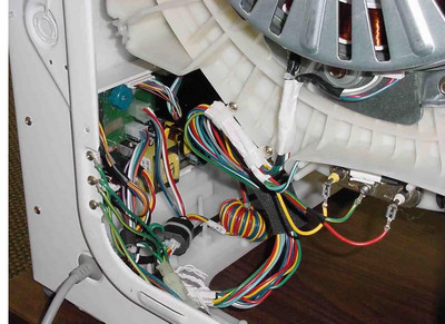 Ремонт электроники стиральной машины Индезит WISL-82